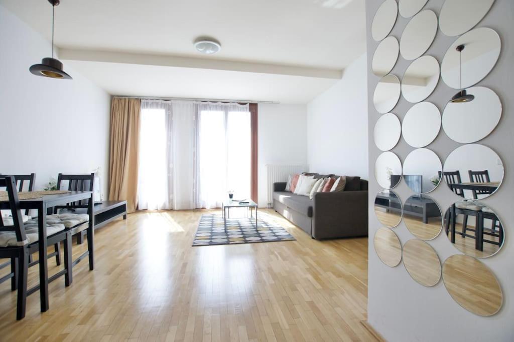 Standard By Hi5 - Kazinczy Street דירה בודפשט